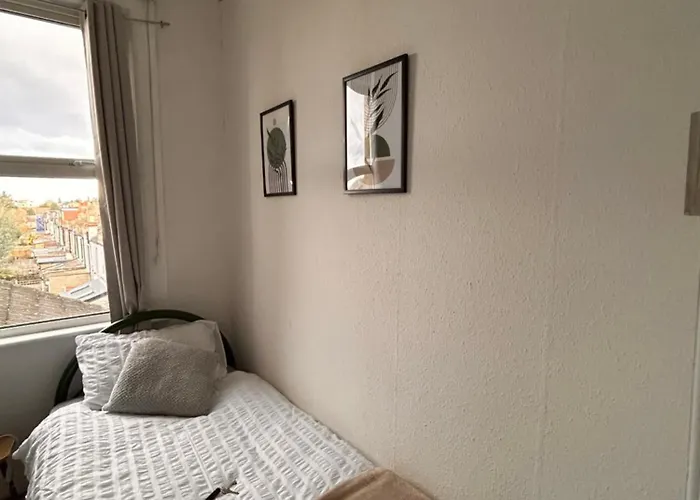 Cozy Single Room Near Station